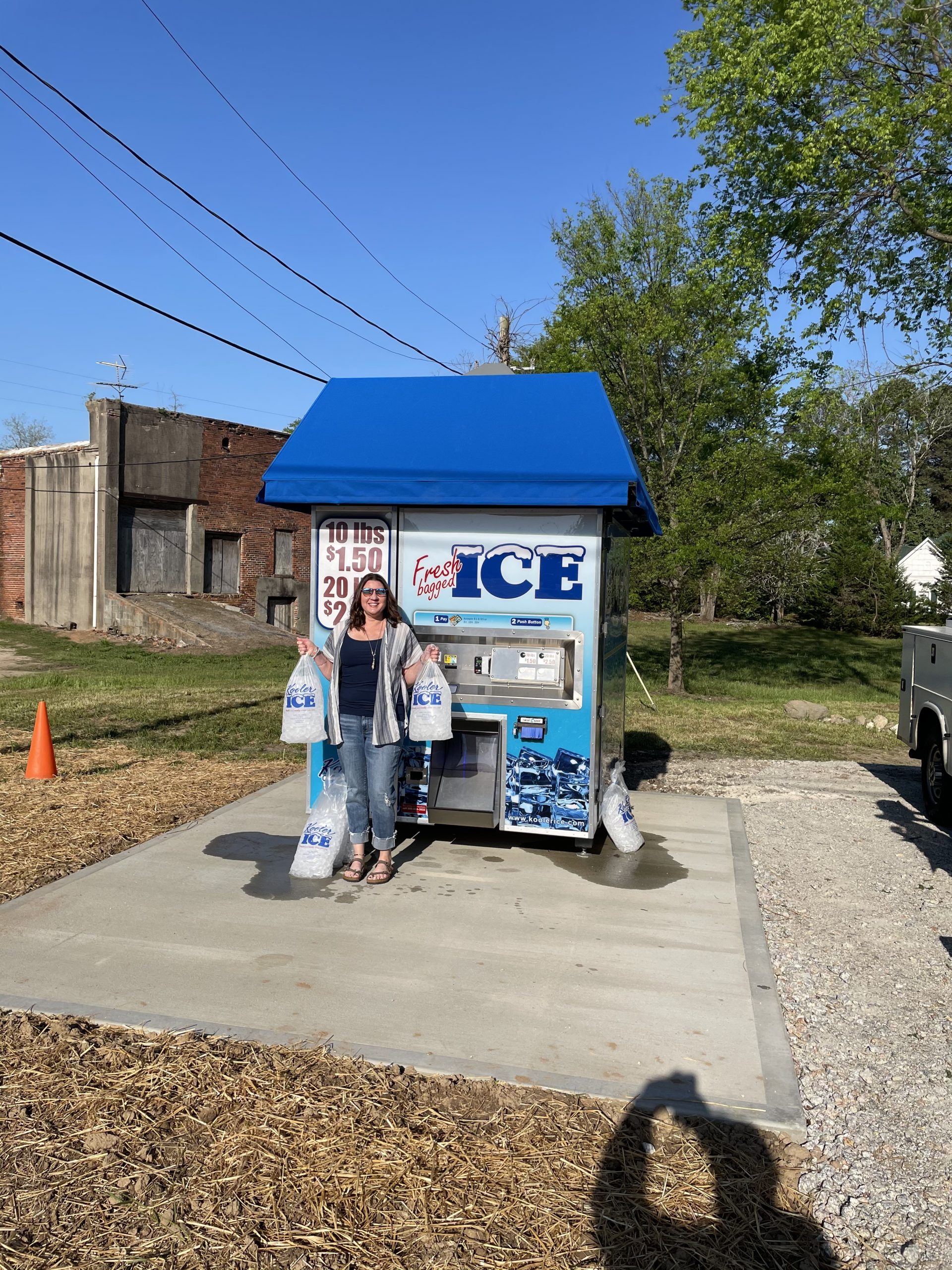 Kooler Ice IM1500 Ice and Water Vending Machine