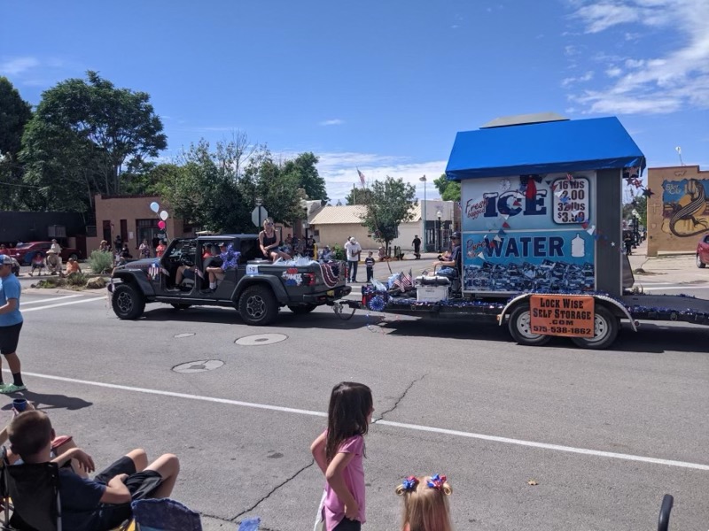 Machine Owner Robert Rydeski Creates “Ice Vending Machine Float” for July 4th Parade